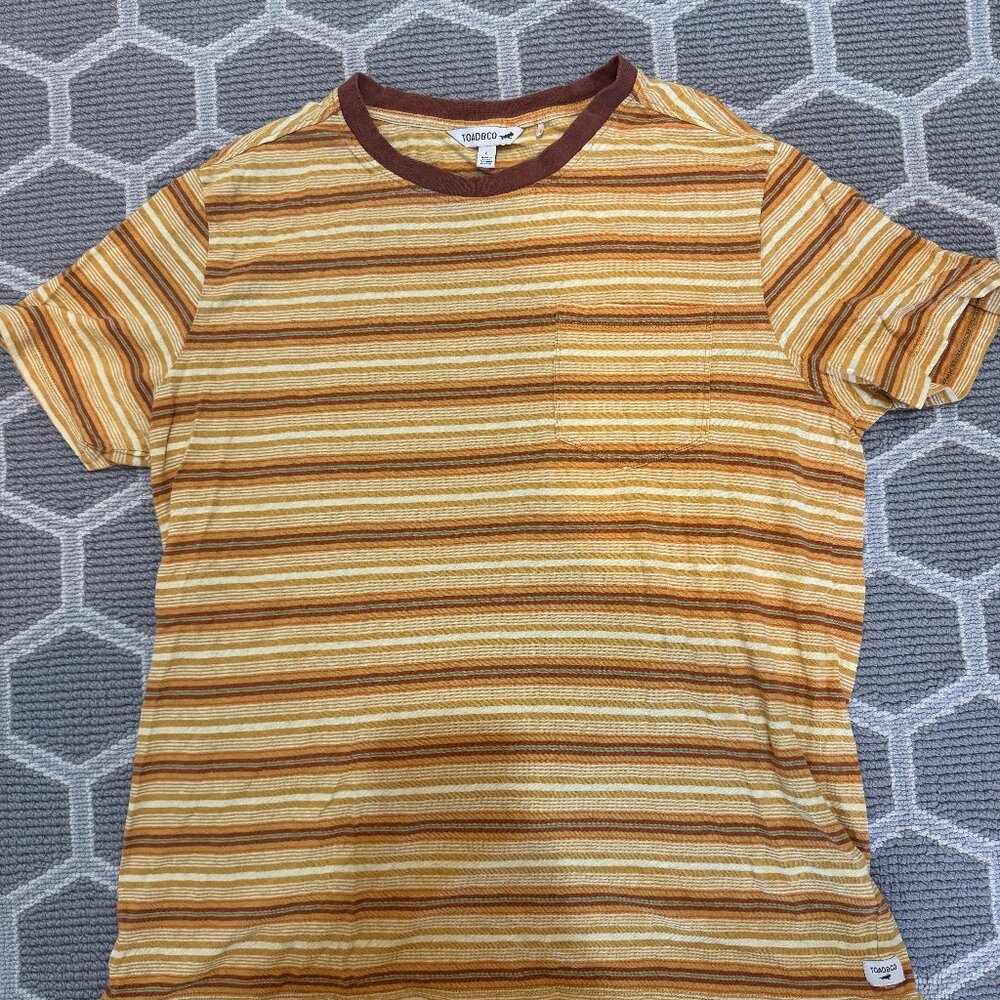 PERFECT CONDITION: Toad & Co Pocket T-Shirt
